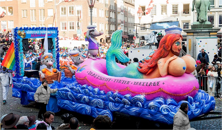Karnevalsgesellschaft Regenbogen Tuntenschlauchboot 2018
