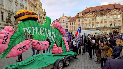 Demokratie-Wagen in Prag