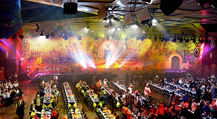 Panorama-Ansicht der Stadthalle