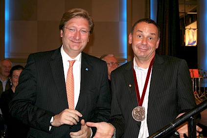 Tilly und der Düsseldorfer Oberbürgermeister Dirk Elbers