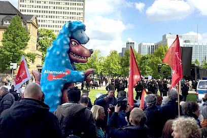 Wolf im Schafspelz auf der AfD-Kundgebung
