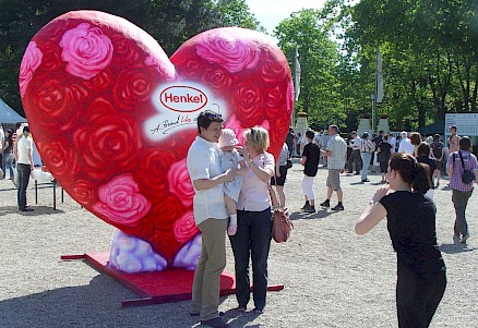 Foto Shooting vor der Herzskulptur