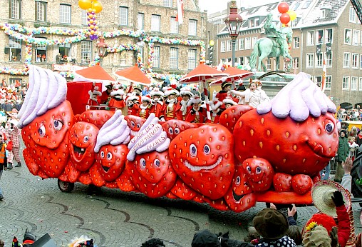 Erdbeeren mit Gesicht