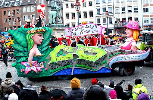 Kö-Bogen-Karnevalswagen 2013
