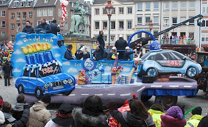 BMW-Karnevalswagen im Zoch 2013