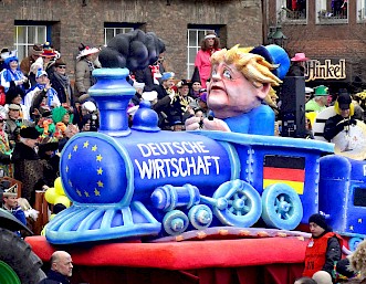 Frontfigur des Rheinische Post Werbewagens 2012