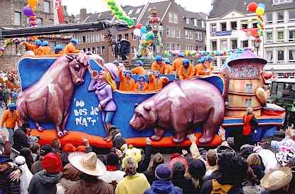 Karnevalswagen der Volksbank im Düsseldorfer Rosenmontagszug, 2009