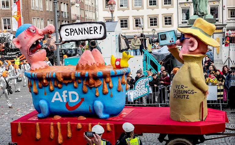 Beobachtung der AfD durch den Verfassungsschutz, 2019 - Spanner!