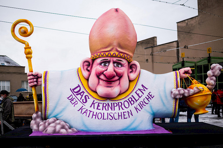 Bischof mit dem Kernproblem der katholischen Kirche, 2021
